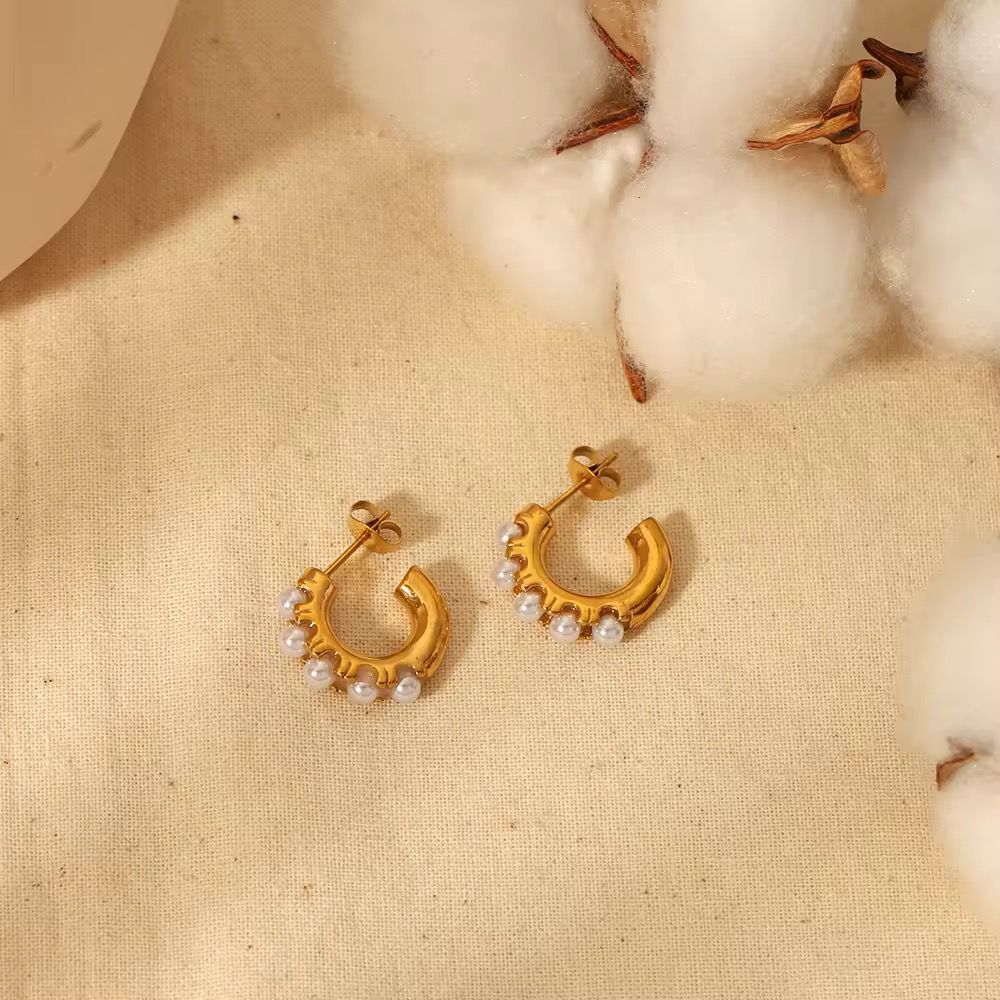 Stillness Pearl Elegance Earrings for Women