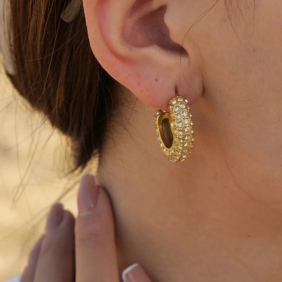 Stillness Signature C Earrings for Women