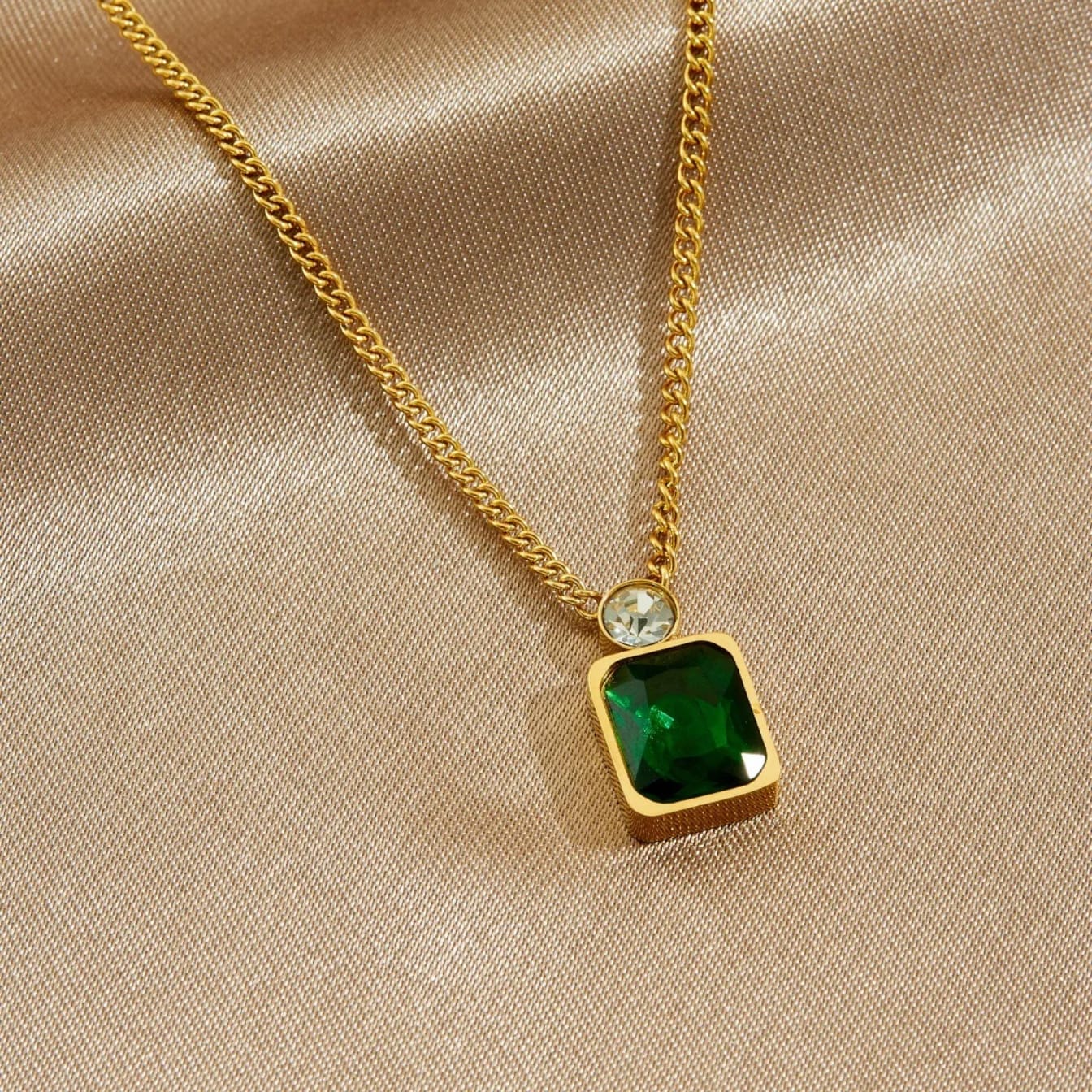 Stillness Signature Crystal Stainless Steel Pendant Chain for Women