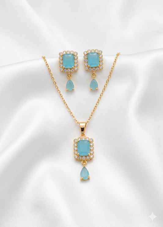 Radiant Zircon Locket Set for Women – Elegant Everyday Collection