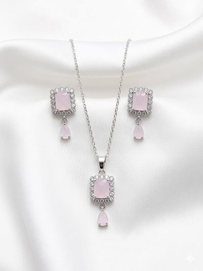 Radiant Zircon Locket Set for Women – Elegant Everyday Collection