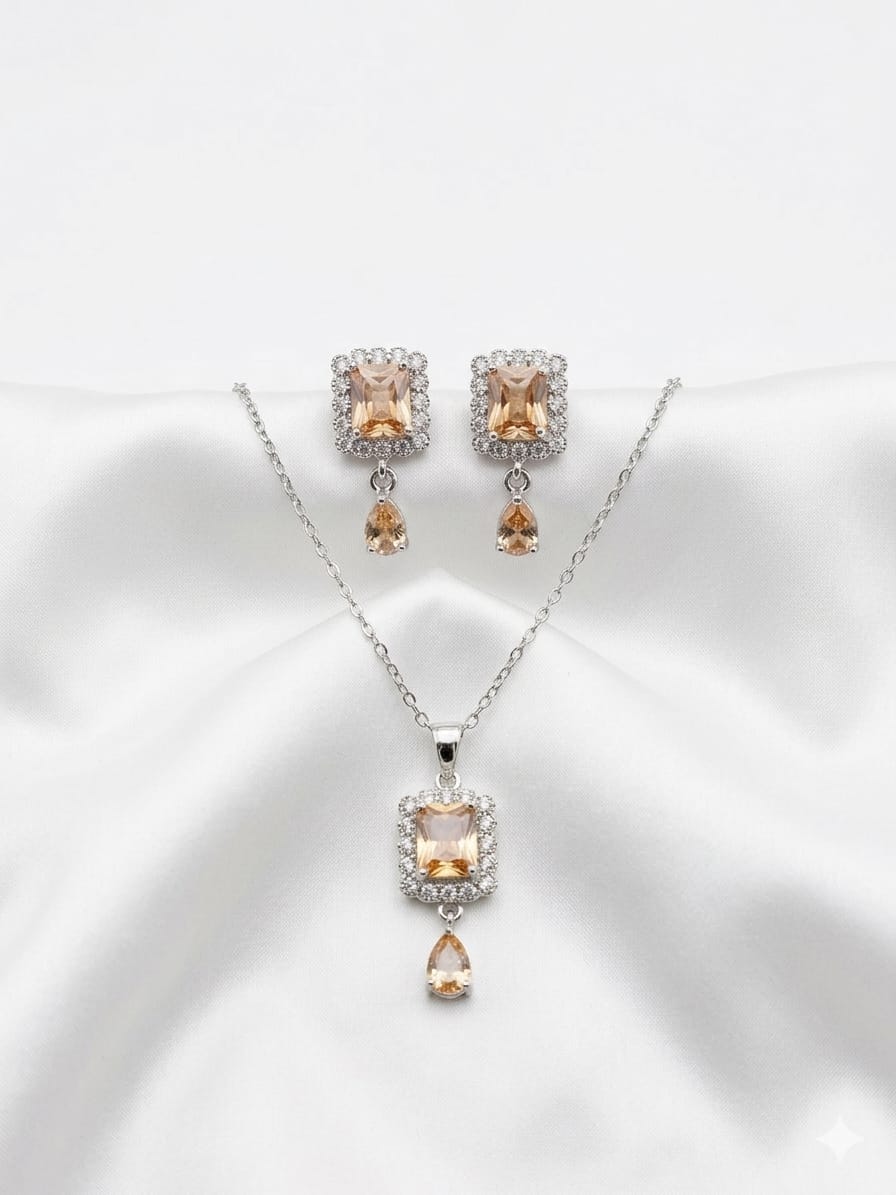 Radiant Zircon Locket Set for Women – Elegant Everyday Collection