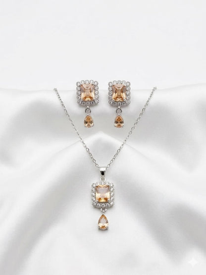 Radiant Zircon Locket Set for Women – Elegant Everyday Collection