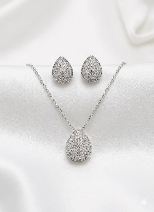 Sparkle Zircon Locket Set for Women – Elegant Daily Wear Collection