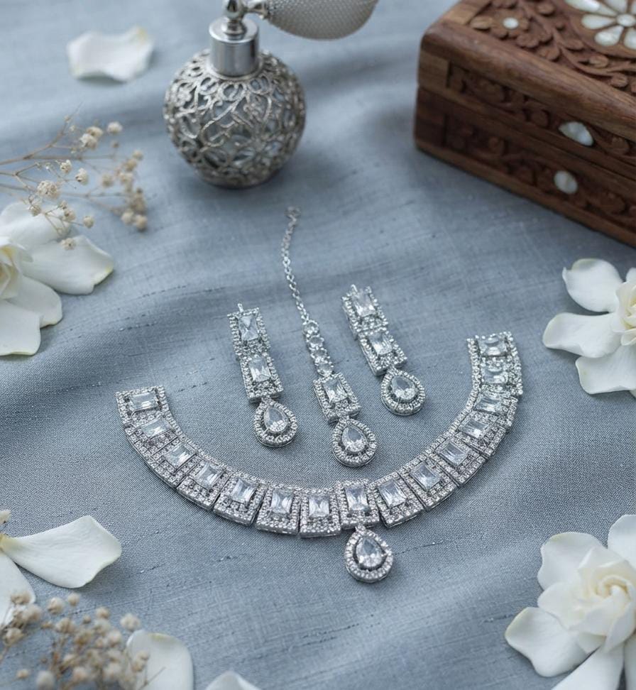 Aurora Zircon Necklace Set for Women – Premium Party Wear Collection