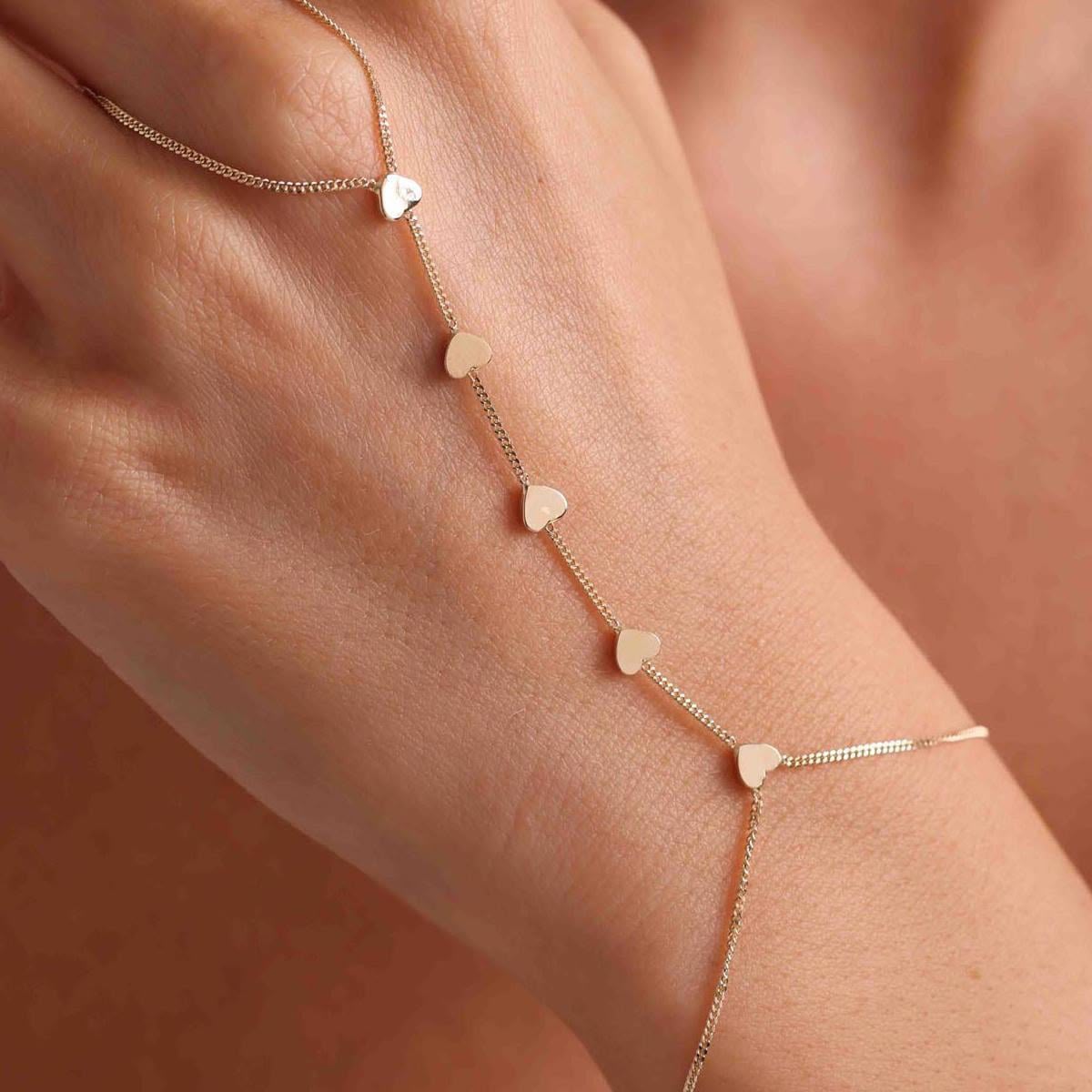 Sweetheart Charm Hand Chain for Women – 316L Stainless Steel Collection