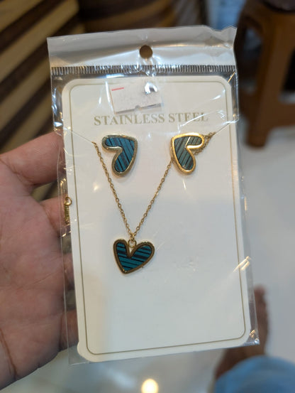 Golden Heart Locket &amp; Earrings Set for Women